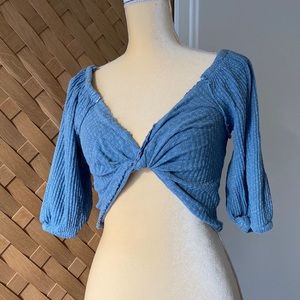 UO CROPPED FRONT TIE BLUE TOP